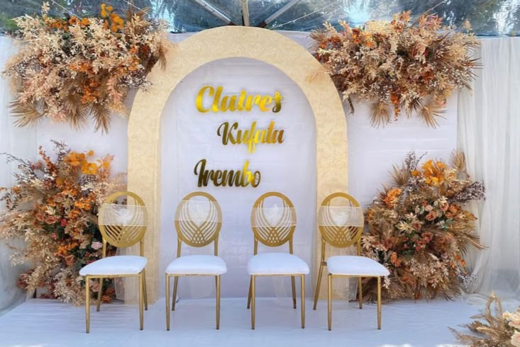 wedding backdrop banner set up