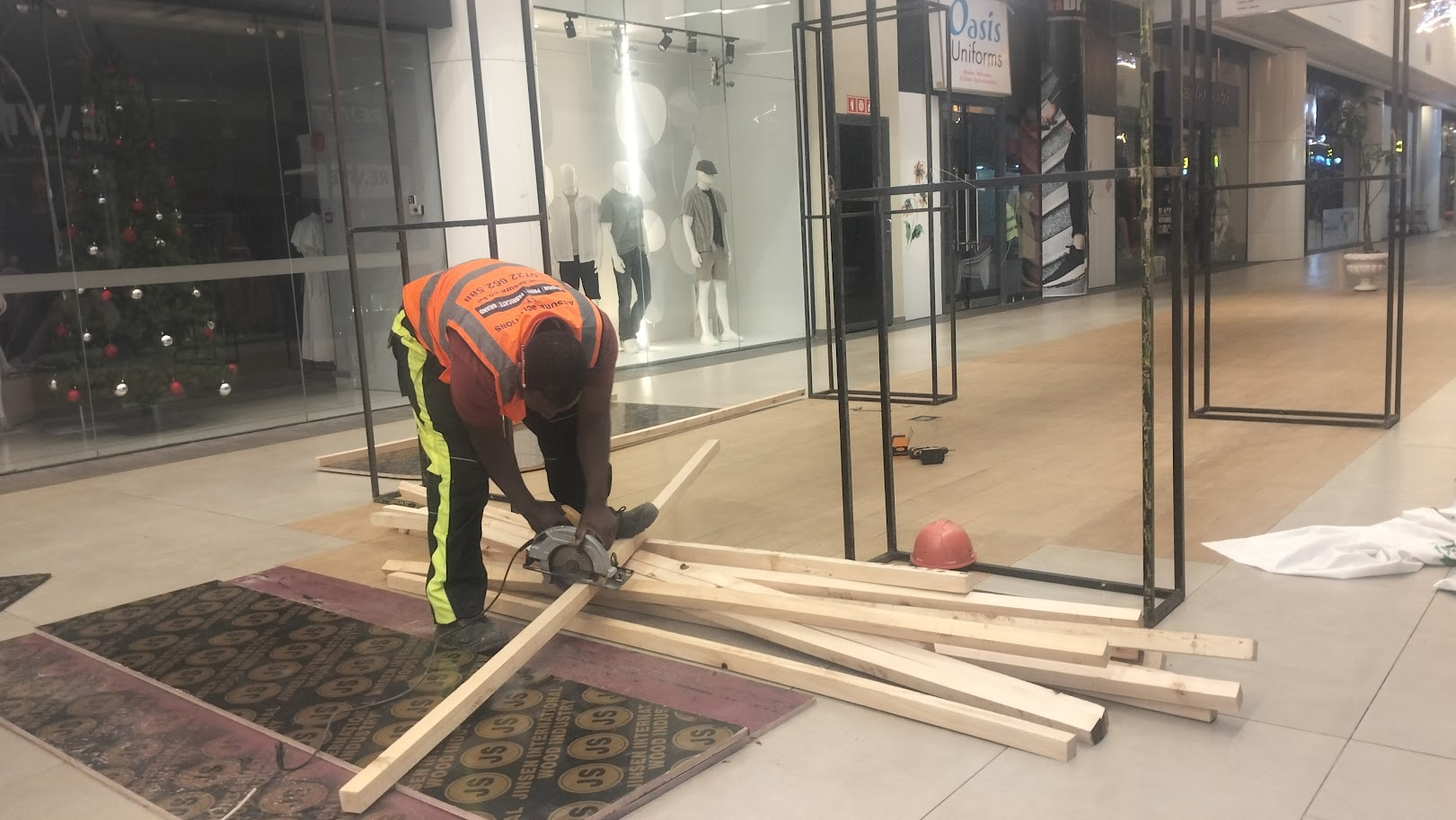 custom kiosk floor fabrication two rivers mall nairobi kenya